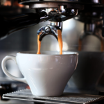Fuldautomatisk Espressomaskine – Sådan finder du den rigtige for dig